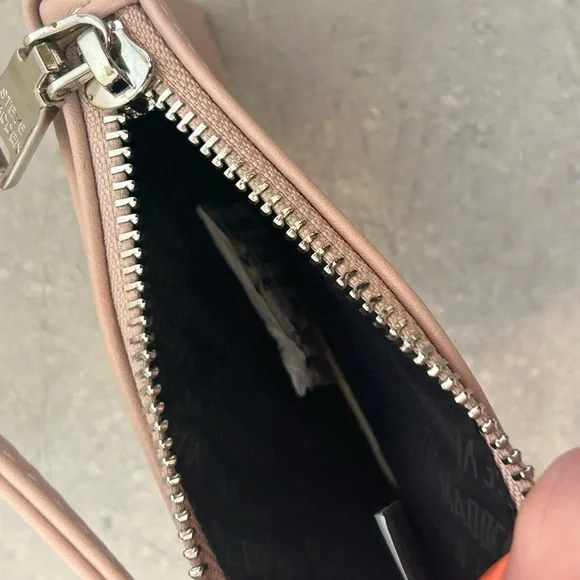 NWT Steve Madden Card Case ID Holder Zipper Wristlet - Picture 4 of 6